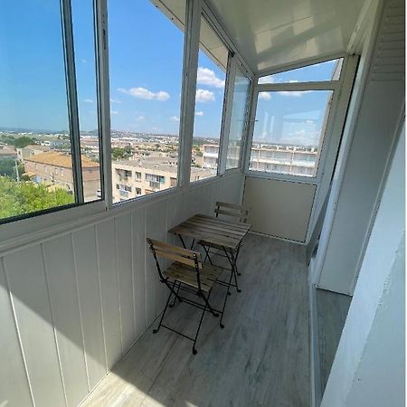 Appartement Proche Aeroport マリニャーヌ エクステリア 写真